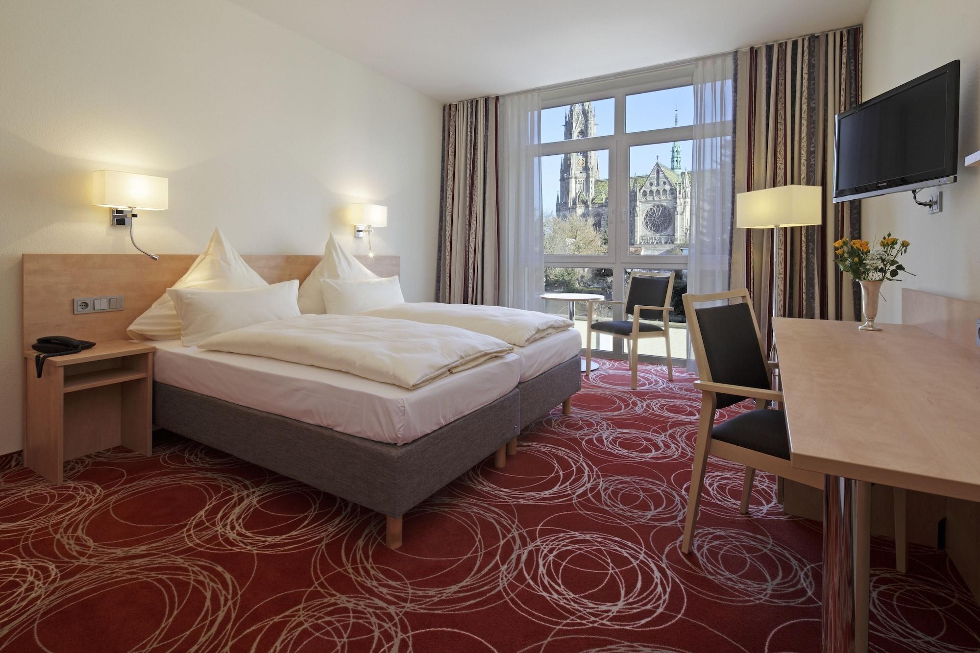 Hotel Loewengarten Speyer Phòng bức ảnh